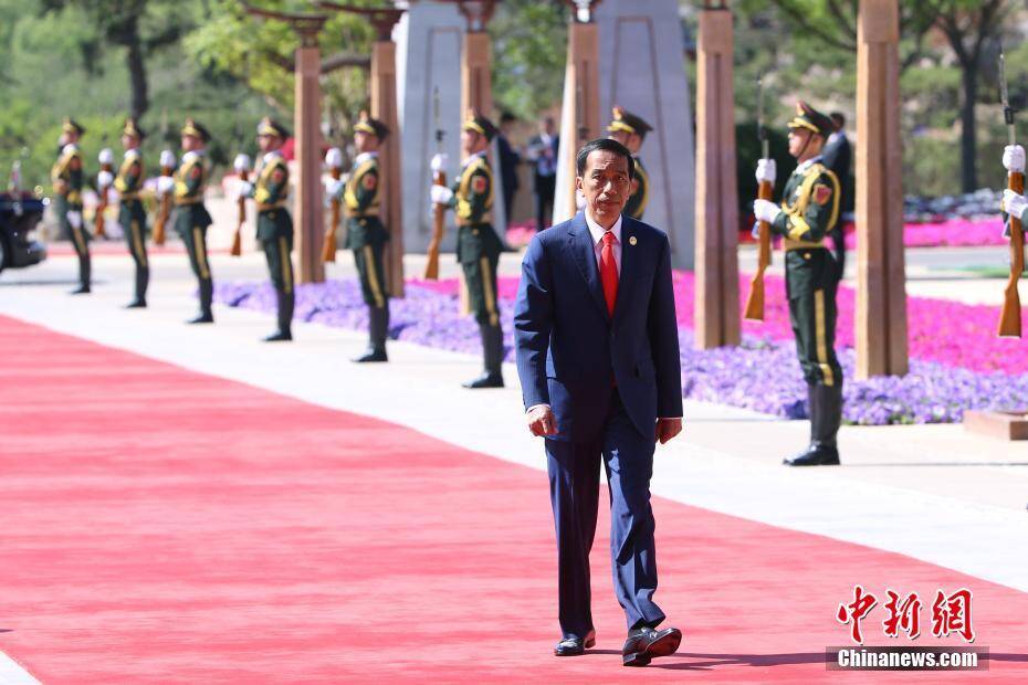各国政要抵达北京雁栖湖国际会议中心_手机凤凰网
