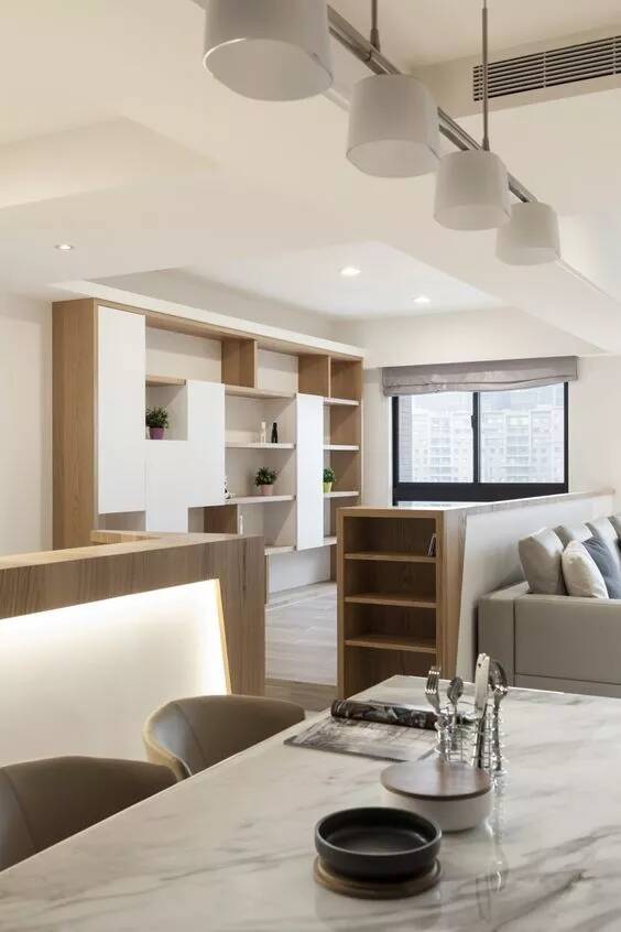 1/41 半墙隔断,半墙是指一堵矮墙,一堵不是从地面到天花板建成的墙.