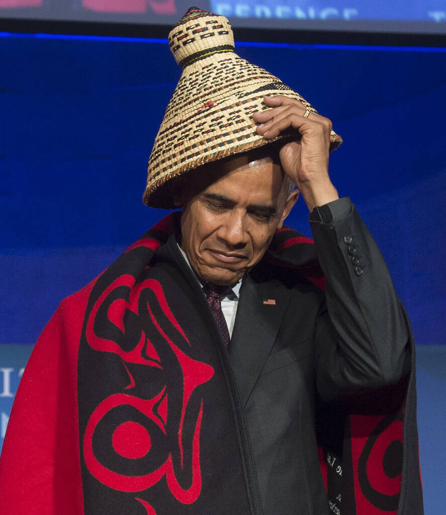 奥巴马"红袍加身"一幕