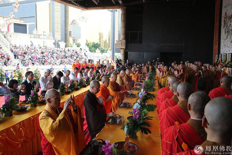 实拍澳门佛教总会佛诞嘉年华浴佛庆典