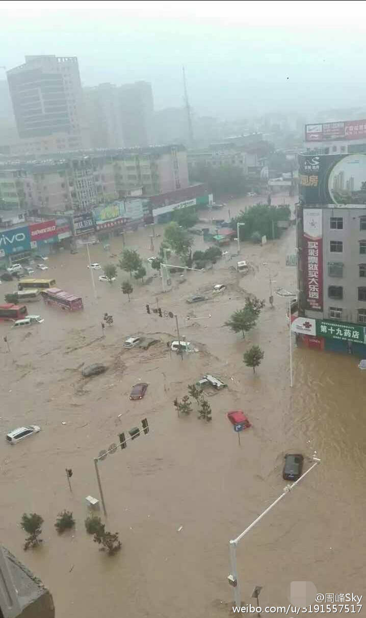 2016新乡暴雨事件图片