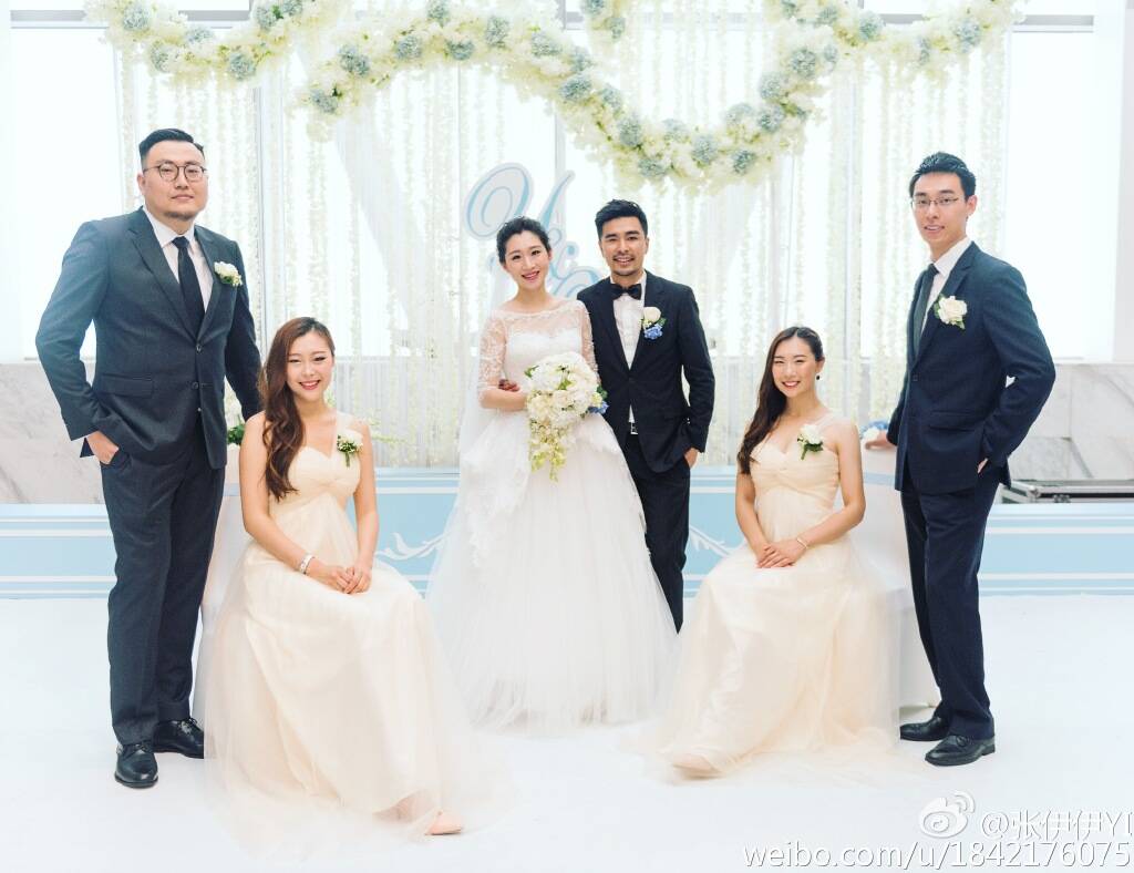 1/8 7月23日,著名花样滑冰运动员,都灵冬奥会亚军张丹与老公殷悦在