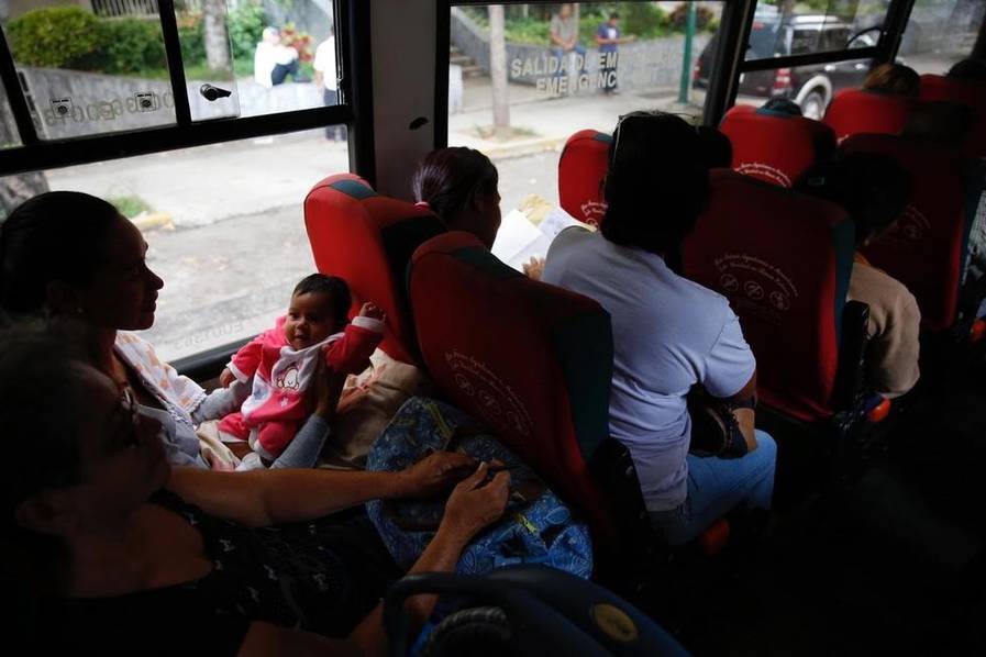 无避孕工具可买 她们被迫排队结扎