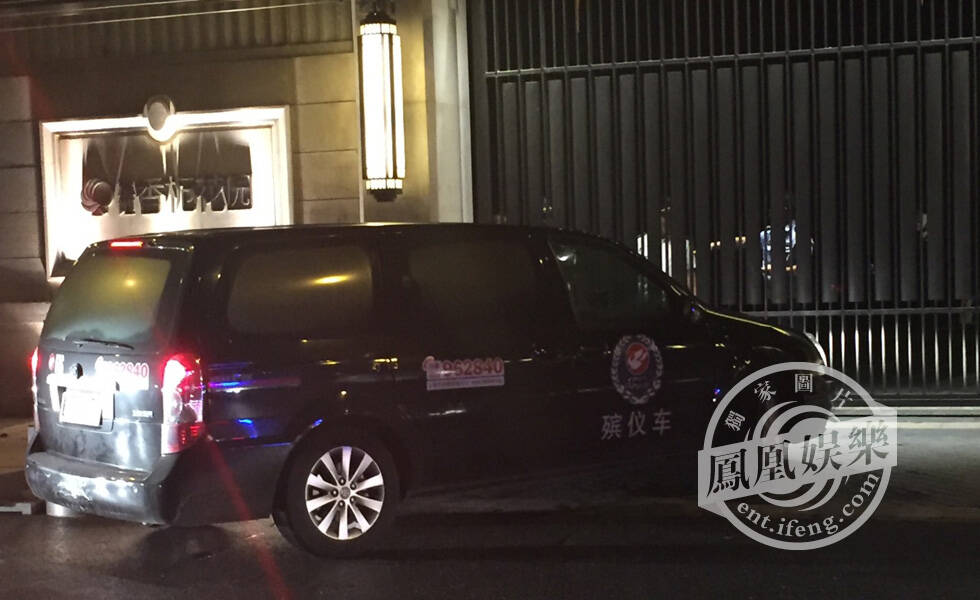 乔任梁意外死亡 别墅外现殡仪车