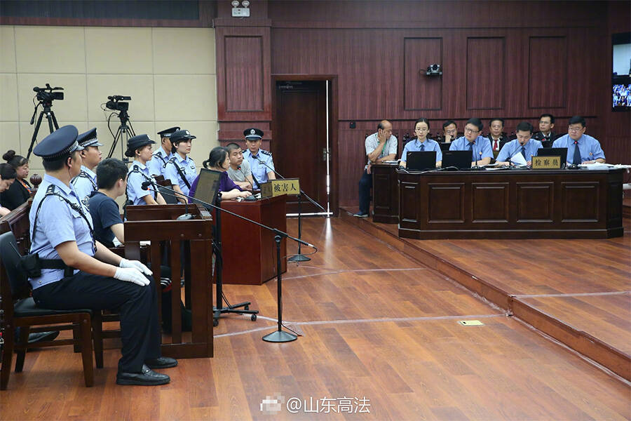 山东高院开庭二审"于欢案"现场