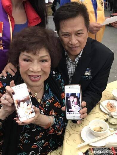 1/8 据台湾媒体报道,人称"阿姑"的80岁制作人周游日前和小10岁的丈夫
