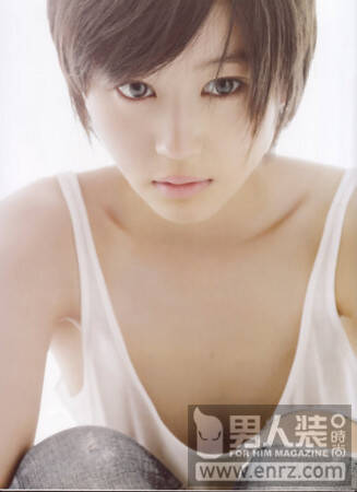 这让「贫乳妹」们萌生了不少绝望的想法…来看看日本网站《minna no