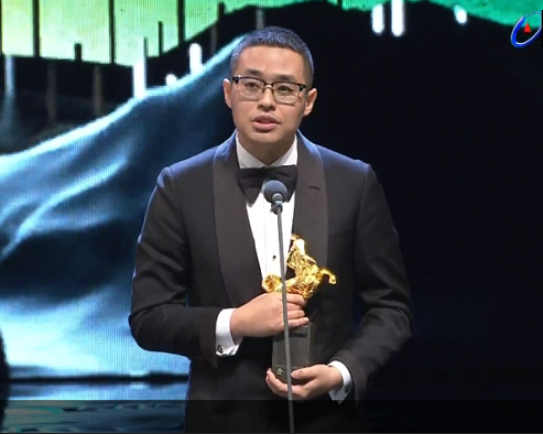 金马内场：胡波去世后401天，作品成为最佳影片_手机凤凰网