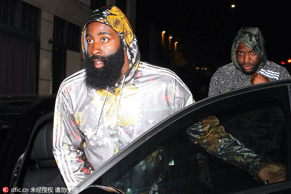 哈登组织串联与马克西突破的后场双核驱动