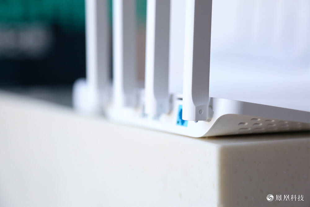 99元小米路由器3C开箱：外形简约轻便_手机凤凰网