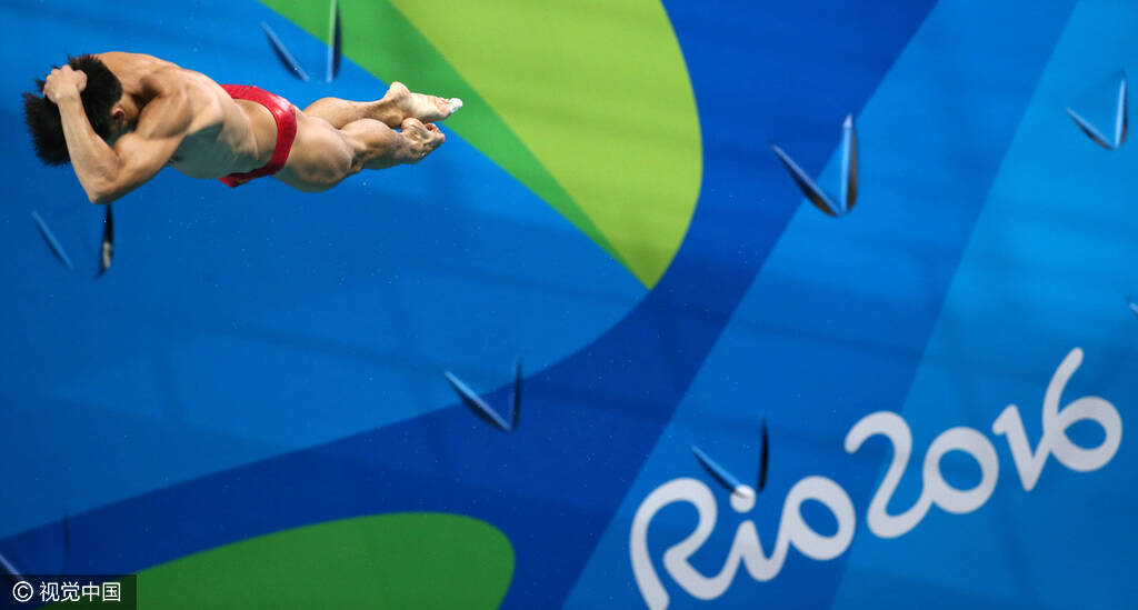 板台双冠:曹缘一路领跑 夺3米板冠军