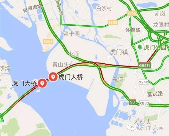 虎门大桥一辆大巴自燃 堵了10多公里