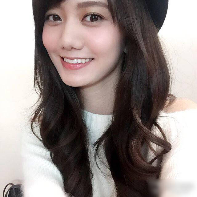 据悉,台湾姑娘名叫罗晴,是台湾中央大学财金系高材生.