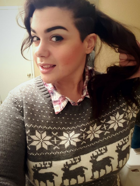 1/8 24岁的美国姑娘安柏体重曾飙升到580斤,行动困难出门得靠轮椅和