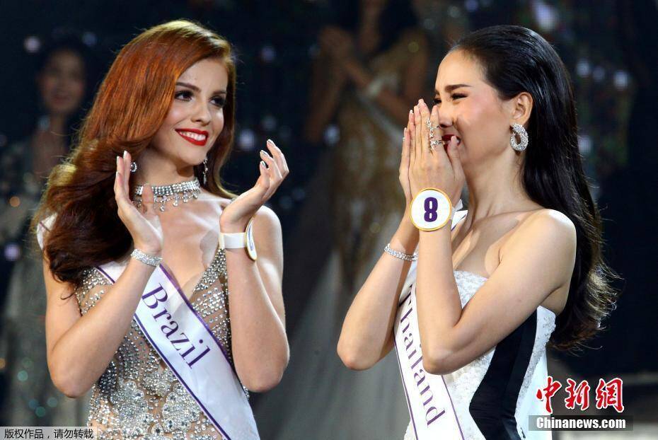 1/11 当地时间3月10日,泰国芭提雅,赢得2016年国际皇后小姐选美大赛