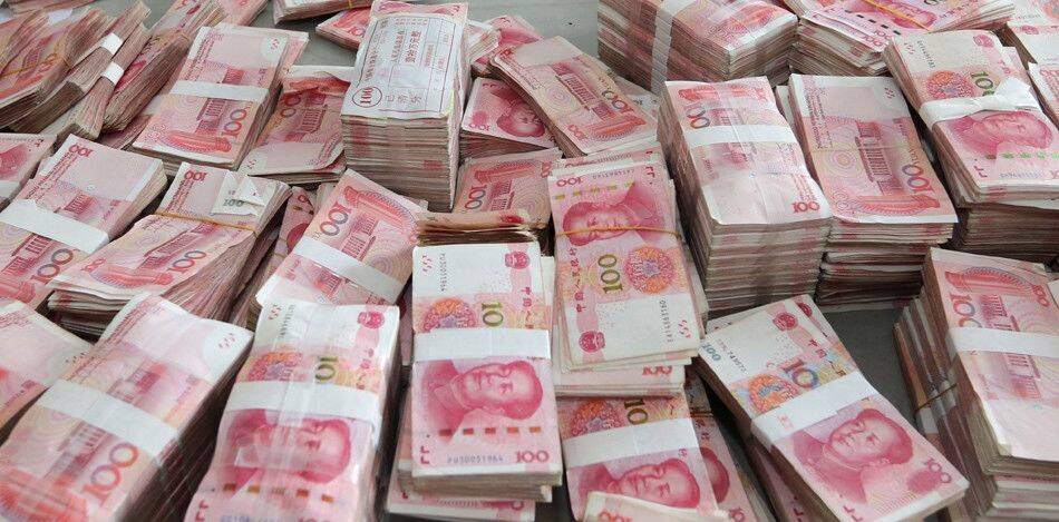 珠海:玛莎拉蒂被砸 250万元被劫