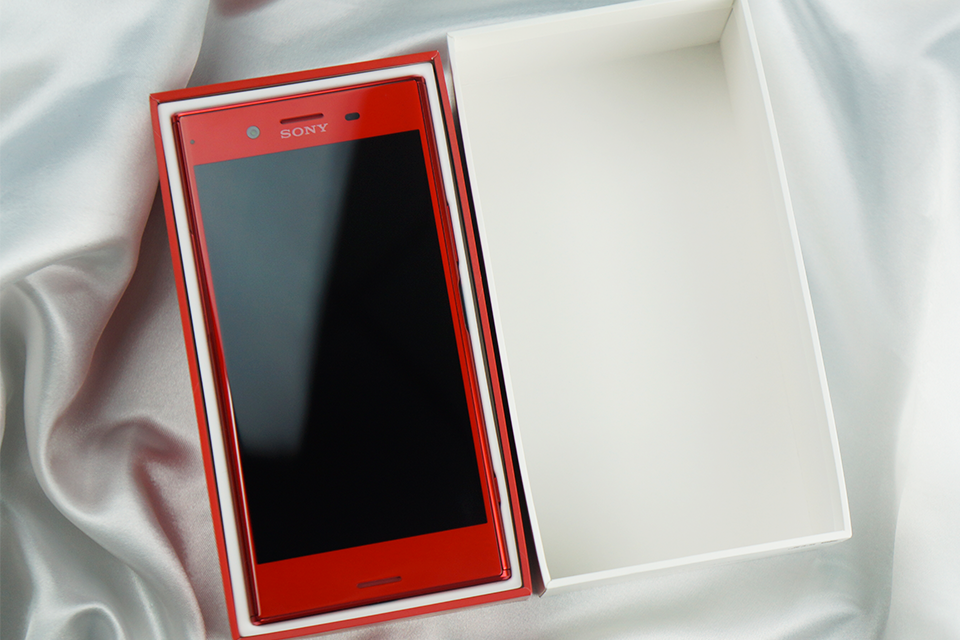 为大家带来了索尼xperia xz premium(以下简称索尼xzp)的朱砂红版本
