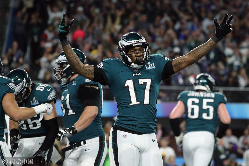 1/5 北京时间2月5日,nfl第52届超级碗,费城老鹰队41-33逆转了由布雷迪