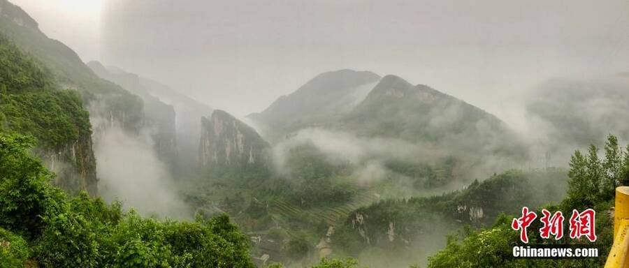 三峡旱夔门雨雾缭绕似仙境_手机凤凰网