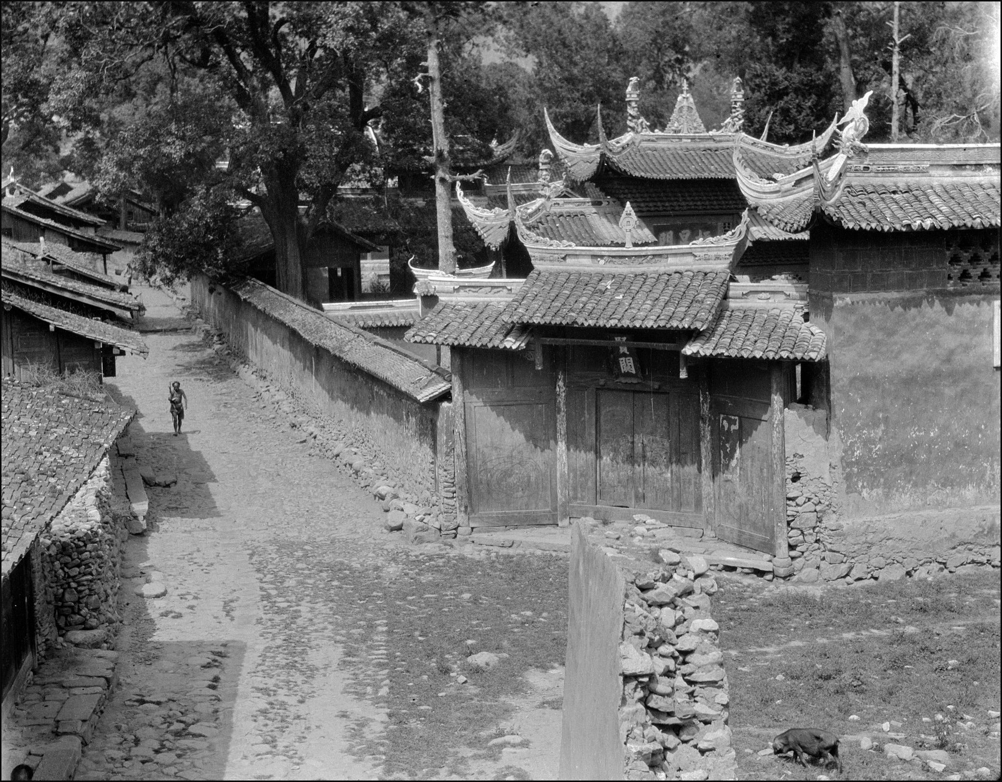 百年前未经历两次大地震的汶川县城