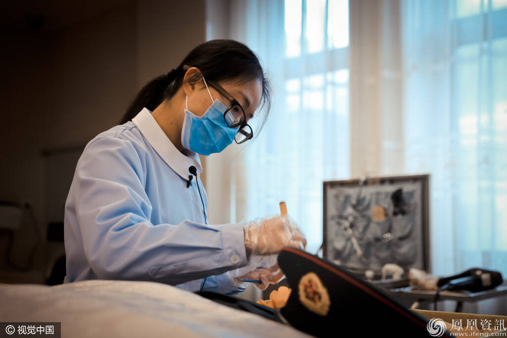 揭秘八宝山女子入殓师三年为5000具尸体整容