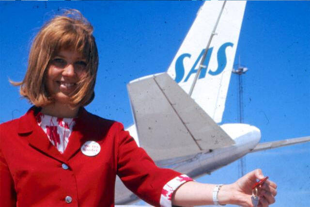 感受一下60年代的北欧航空,美食吃的很爽,美女空姐长很靓