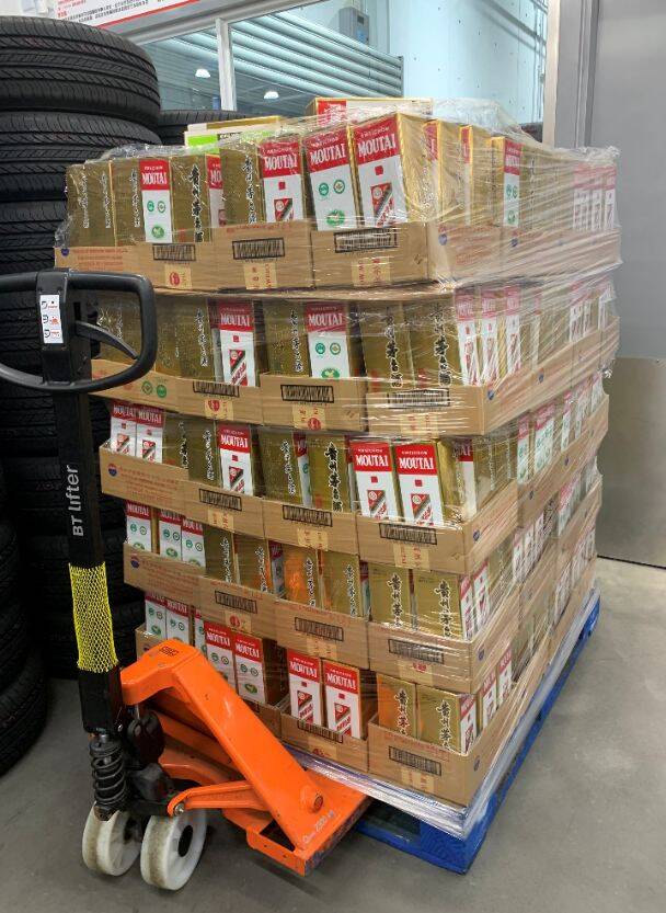 10000瓶茅台上架 costco再现排队长龙