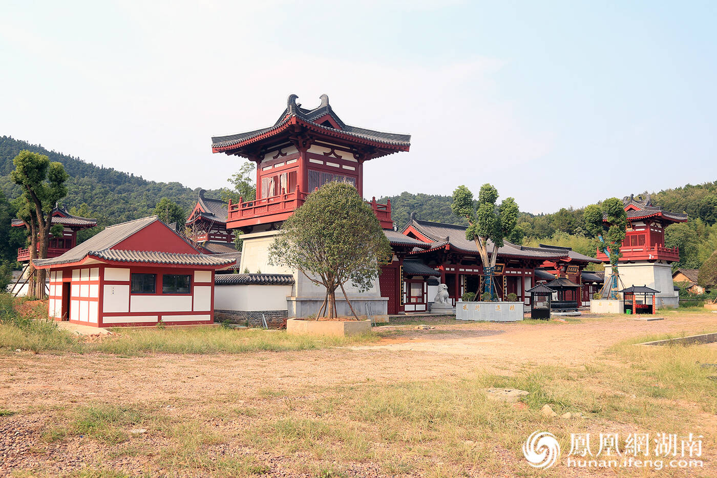 曾国藩墓遗址遭不可复原性破坏_手机凤凰网