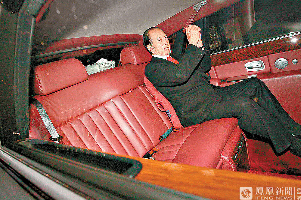 "赌王"何鸿燊生平照片