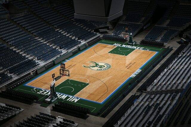 雄鹿主场迎战掘金 全明星对决引爆常规赛高潮