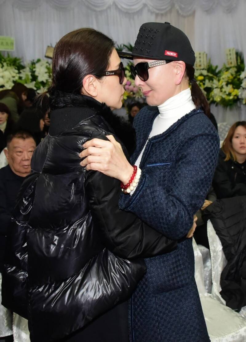 再见邹少官!夏台凤泪崩道别儿子_手机凤凰网