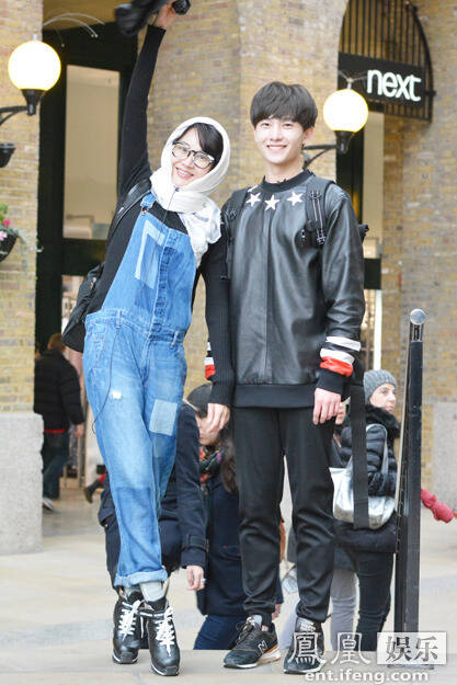 《花少2》许晴杨洋姐弟玩嗨 全程贴紧举止亲密[高清大图]_手机凤凰网