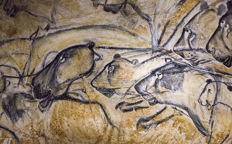 法国3.6万年前史前洞穴壁画复制品曝光 精美绝伦_手机凤凰网