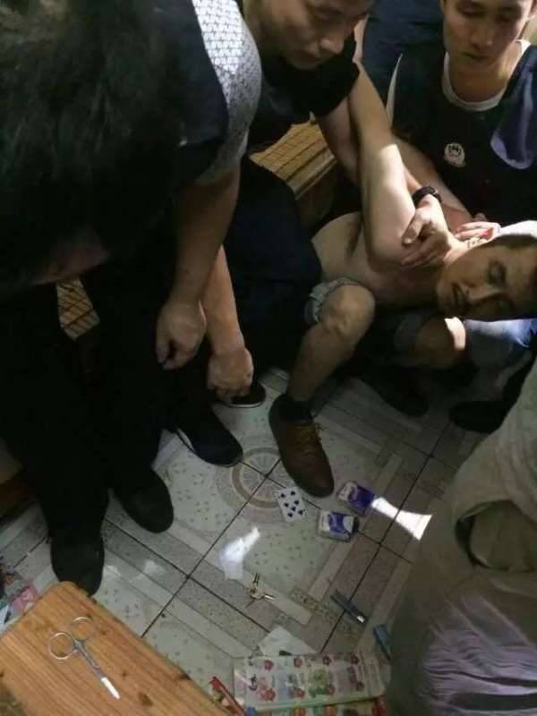广东:女店员举报小偷惨遭割喉现场