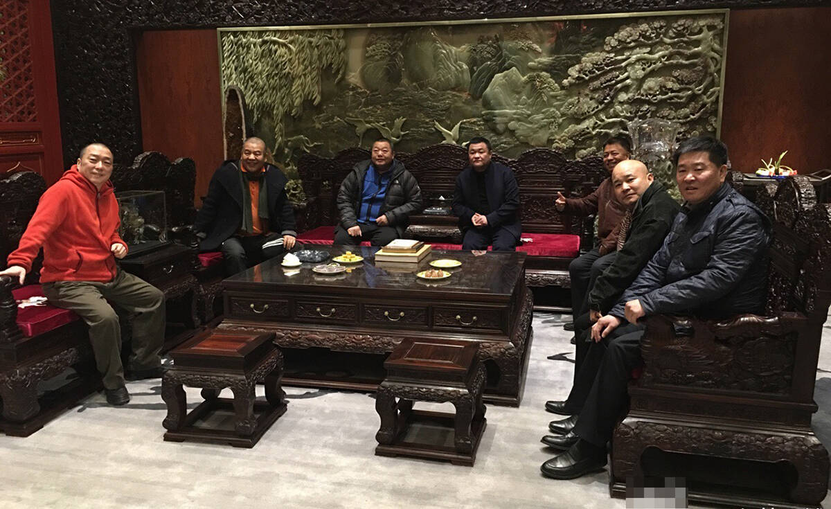 0/0 近日,长春国贸看到哈尔滨红事会董事长于勾先生晒出了一组与久未