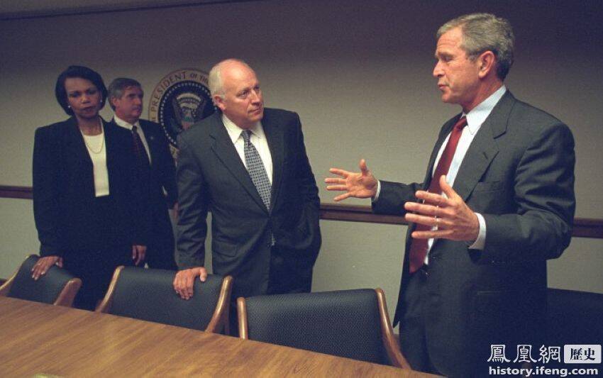 听闻911事件后小布什的恐惧和无措