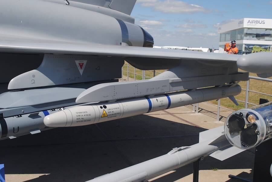 细品"台风"战斗机:配套武器技术先进 种类繁多