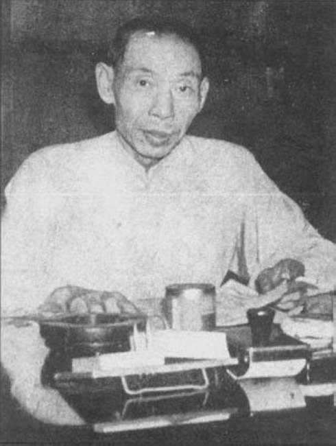 旧上海“三大亨”的人生结局:建国后黄金荣扫大街_手机凤凰网
