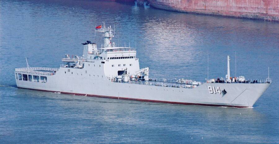 夺岛战力陡增:海军5艘登陆舰入役 2万吨坞登领衔