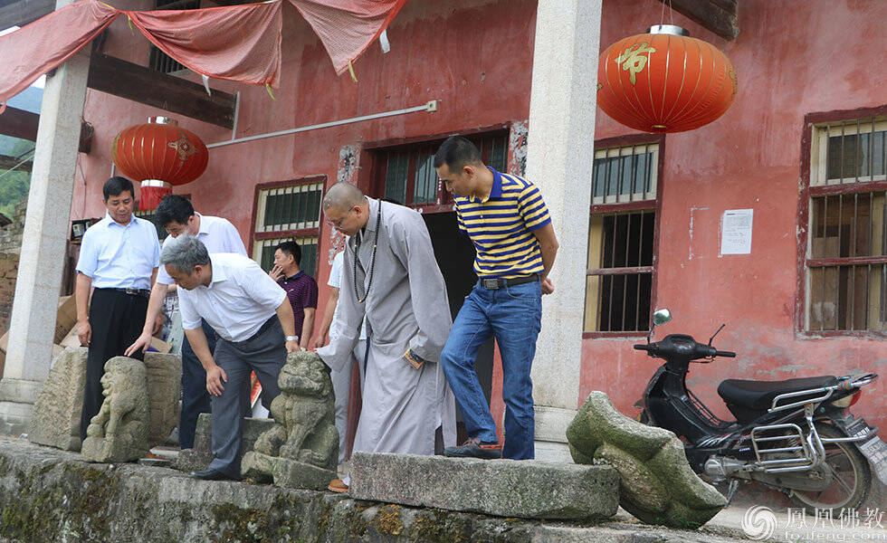 九江民宗局曾建華黃龍禪寺考察