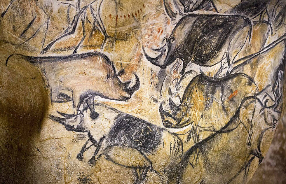 法国3.6万年前史前洞穴壁画复制品曝光 精美绝伦_手机凤凰网