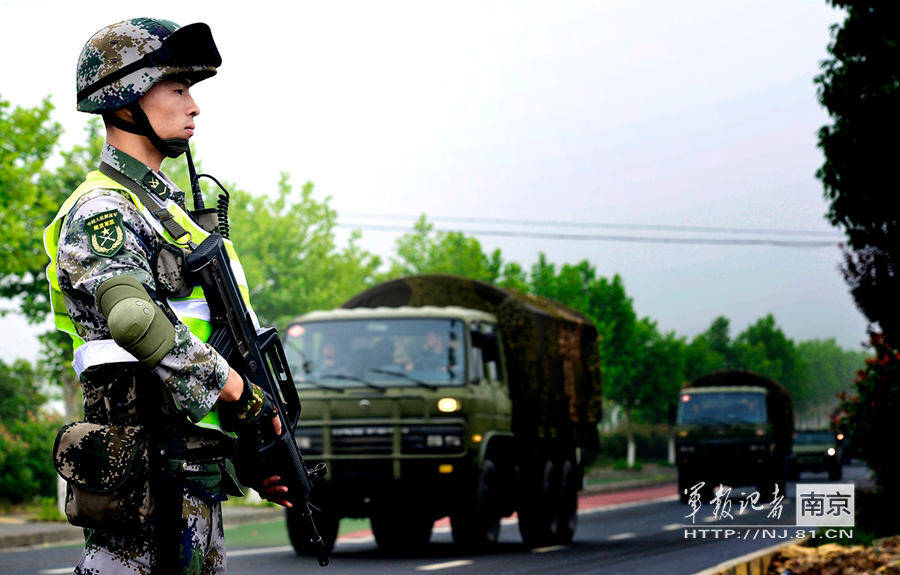 解放军第12集团军数千将士千里机动跨区征战