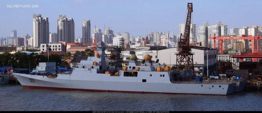 船厂实拍中国最帅外贸护卫舰