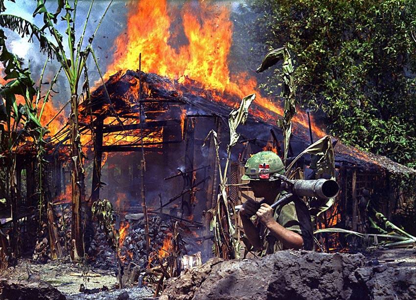 越战照片火从天降图片