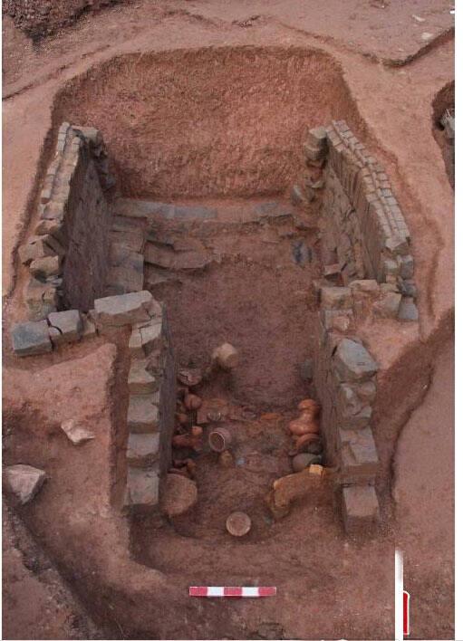 重庆城区发现东汉墓 两层墓室相隔一米跨越百年(组图)