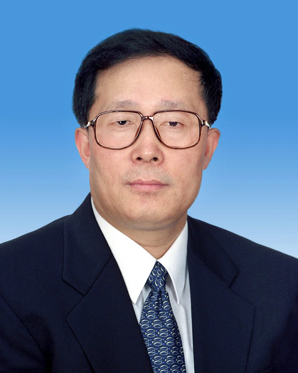 李鸿忠同志像 新华社发