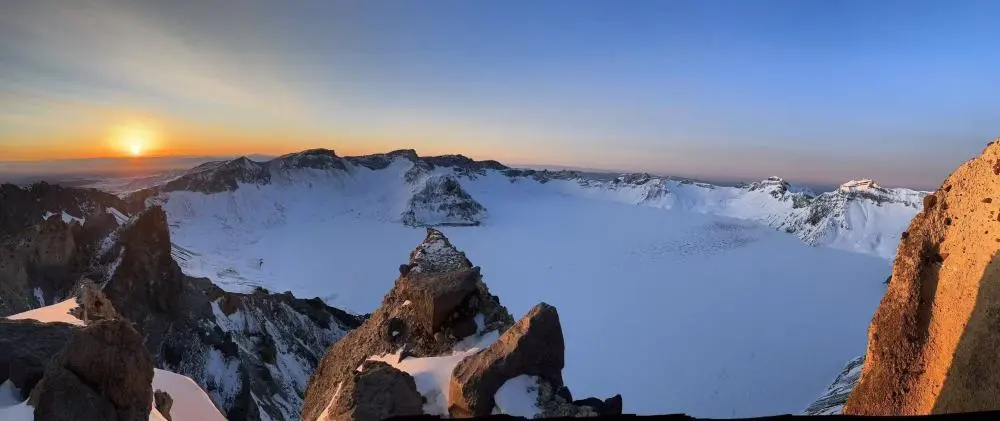 天池日出。 孟凡迎 摄
