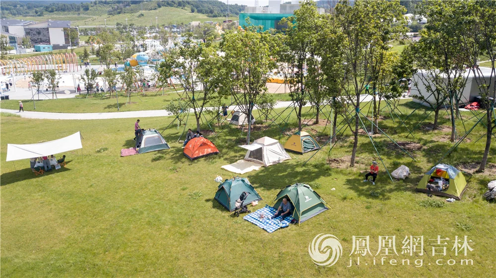 神鹿峰旅游度假区。凤凰网吉林 梁琪佳摄