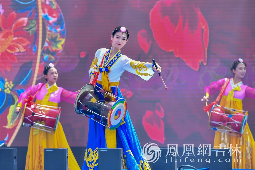 2022双阳消夏节开幕式现场。凤凰网吉林 梁琪佳摄