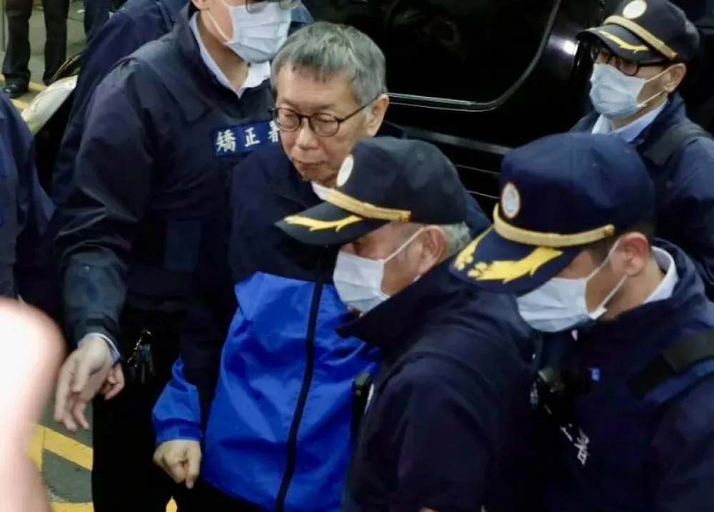 首次開庭審理 柯文哲火力全開 律師稱其已出現尿血